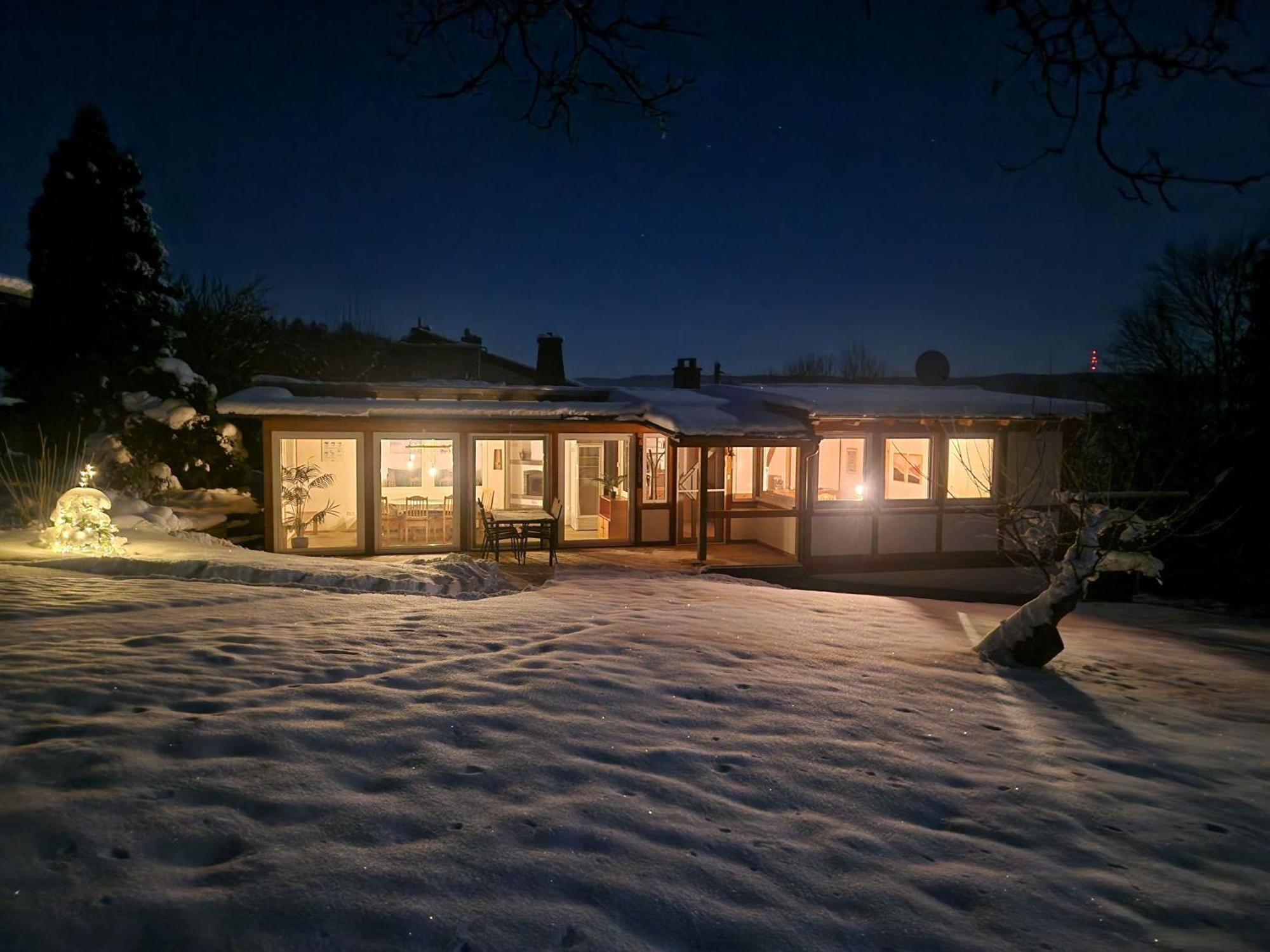 Ferienhaus Berghausen Am Hennesee เมสเชอเดอ ภายนอก รูปภาพ